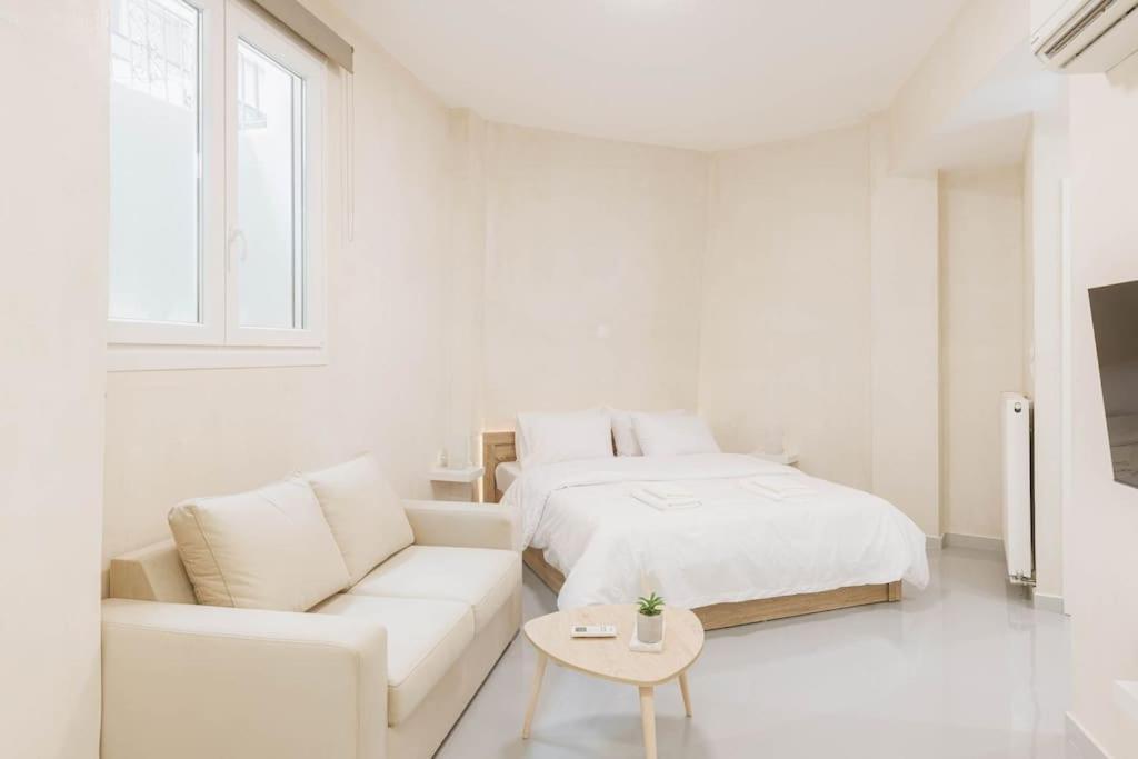 Modern Hiding Place In The Heart Of 雅典 外观 照片