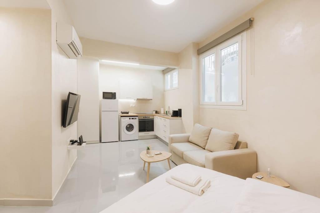 Modern Hiding Place In The Heart Of 雅典 外观 照片